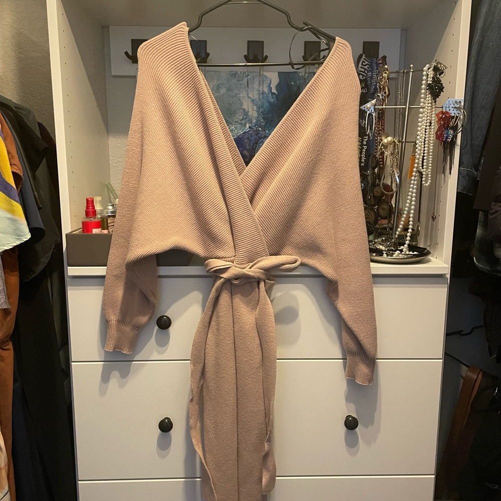 Forever 21 - Tan kit sweater dress - long sleeve with belt